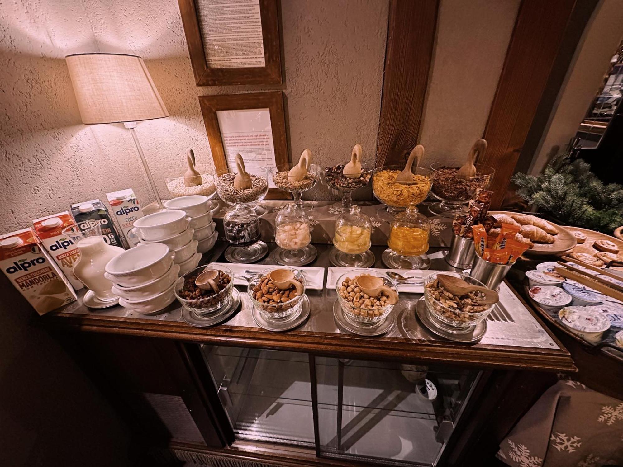 Le Samovar Guest House Breuil-Cervinia Kültér fotó